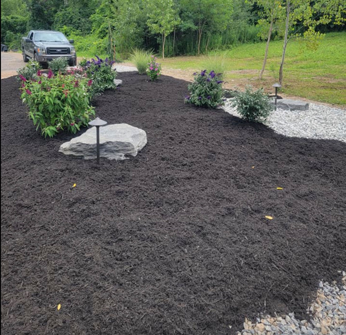 Commercial Landscaping Near Broome County, Edging and Mulching Image, Hawthorne Property Services.